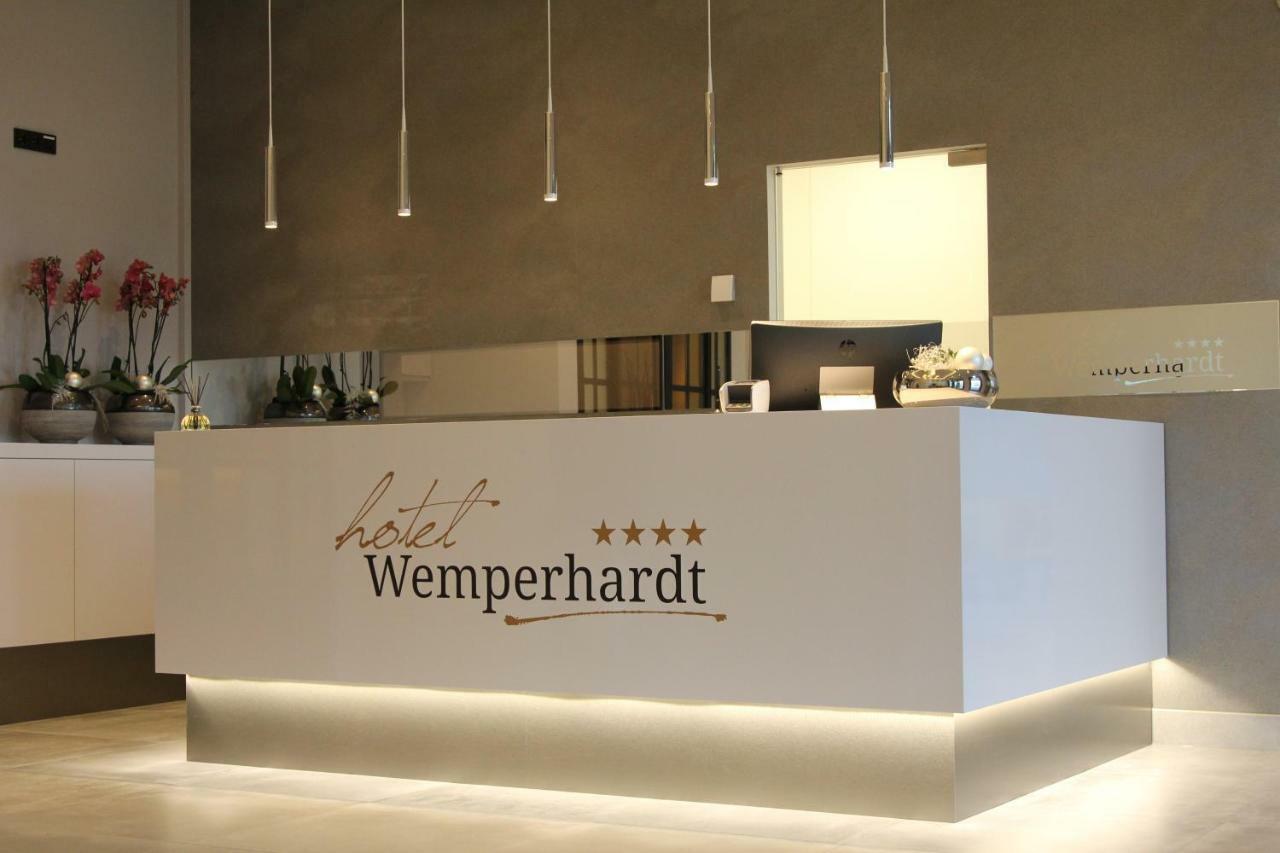 Hotel Wemperhardt Exterior foto